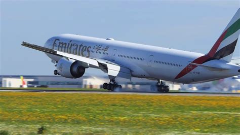 boeing 777 vs airbus a320